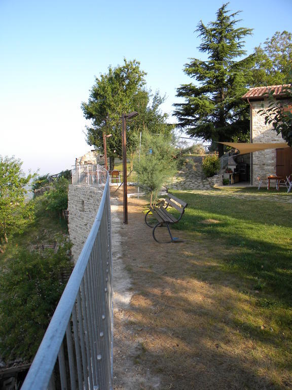 Agriturismo Borgo San Benedetto Villa Pietralunga  Exterior foto